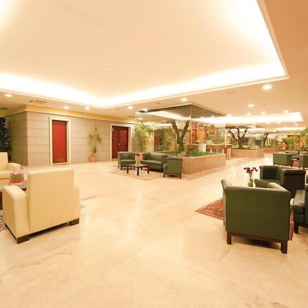 Grand Hotel بييسْتوم المظهر الخارجي الصورة
