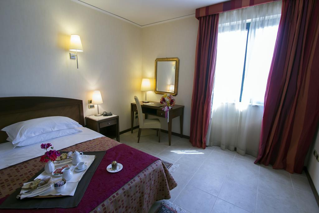 Grand Hotel بييسْتوم المظهر الخارجي الصورة